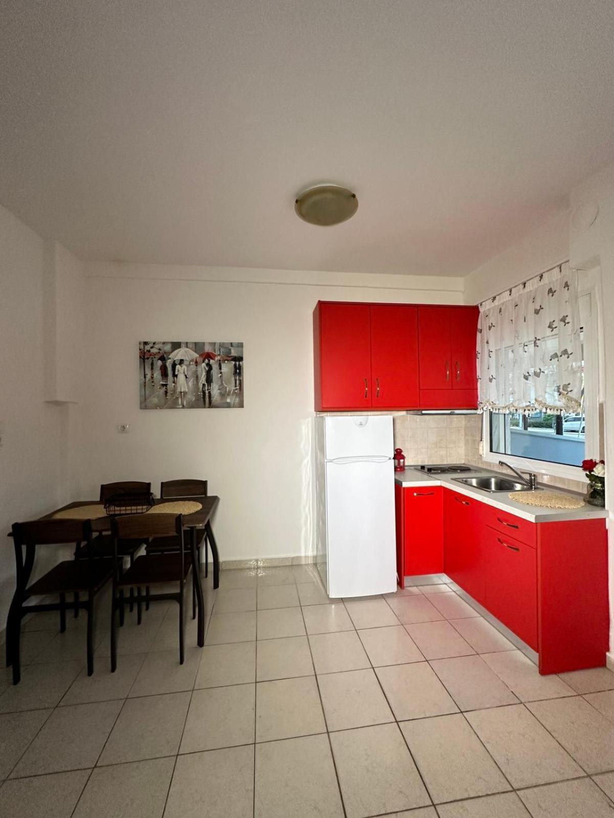 Elena Rooms-Apartments -B Asprovalta Exteriör bild